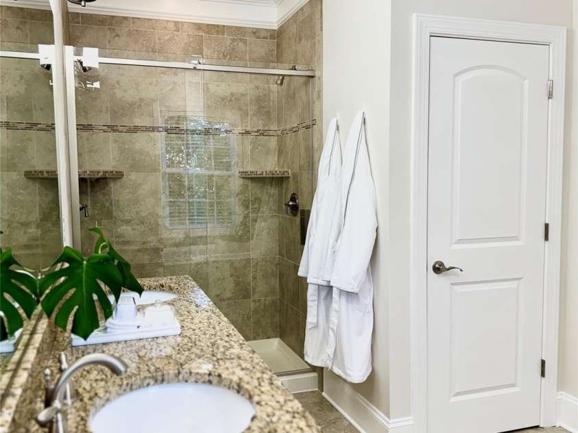 735 Amalfi Drive, Davidson, NC 28036.  MLS# CAR4237880, YatesRealty ID 2547. 