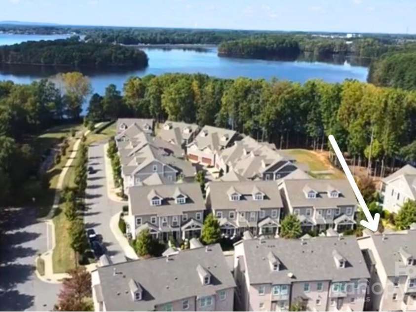 735 Amalfi Drive, Davidson, NC 28036.  MLS# CAR4237880, YatesRealty ID 2547. 