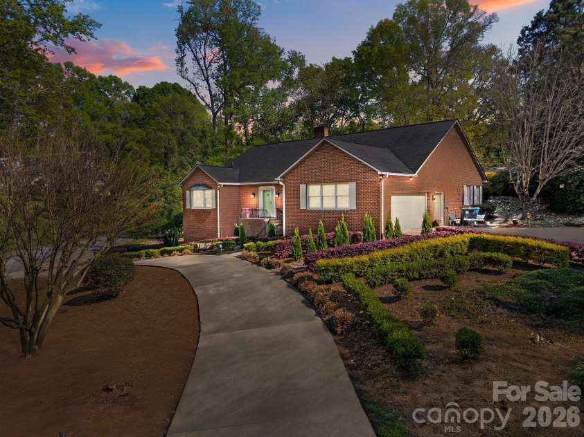 961 Confederate Avenue, Salisbury, NC 28144.  MLS# CAR4338214, YatesRealty ID 2547. 