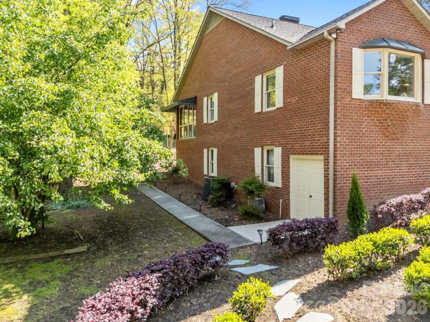 961 Confederate Avenue, Salisbury, NC 28144.  MLS# CAR4338214, YatesRealty ID 2547. 