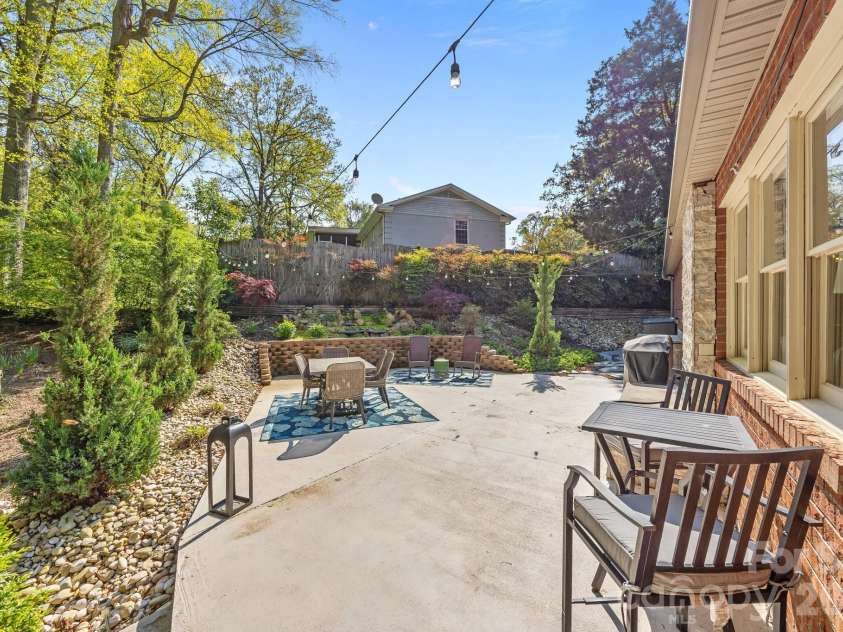 961 Confederate Avenue, Salisbury, NC 28144.  MLS# CAR4338214, YatesRealty ID 2547. 