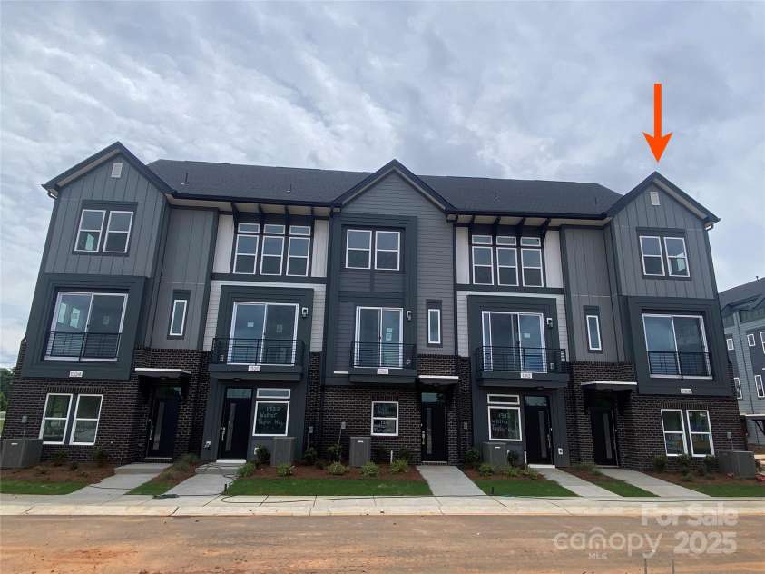 1308 Walter Taylor Way, Charlotte, NC 28206.  MLS# CAR4207800, YatesRealty ID 25470. 