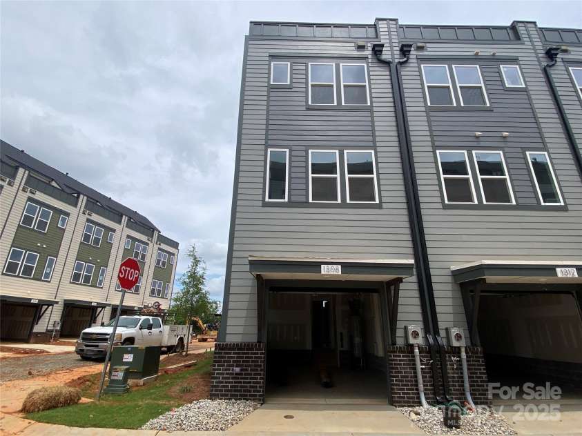1308 Walter Taylor Way, Charlotte, NC 28206.  MLS# CAR4207800, YatesRealty ID 25470. Garage Exterior