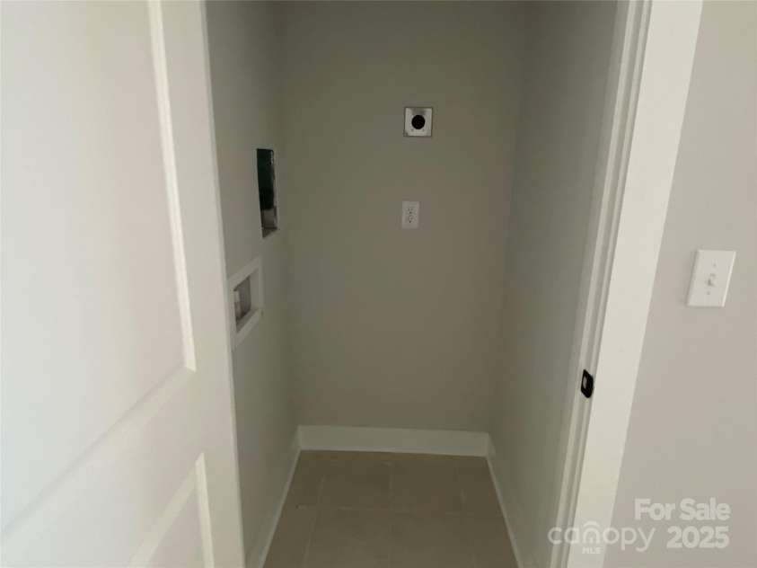 1308 Walter Taylor Way, Charlotte, NC 28206.  MLS# CAR4207800, YatesRealty ID 25470. Laundry Closet