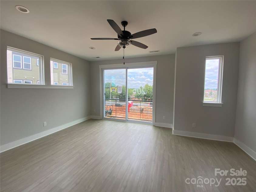 1308 Walter Taylor Way, Charlotte, NC 28206.  MLS# CAR4207800, YatesRealty ID 25470. Living Room