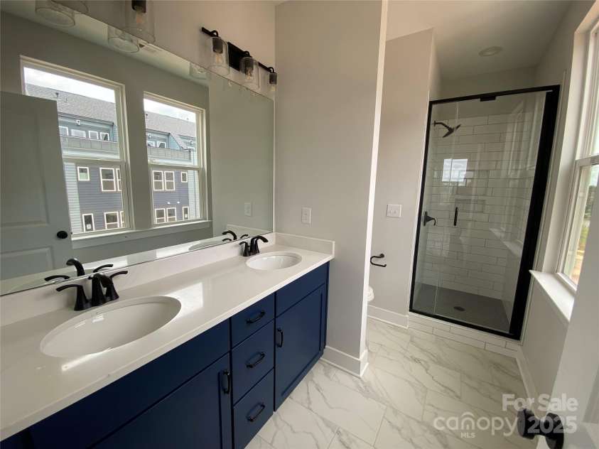 1308 Walter Taylor Way, Charlotte, NC 28206.  MLS# CAR4207800, YatesRealty ID 25470. Premier Bath