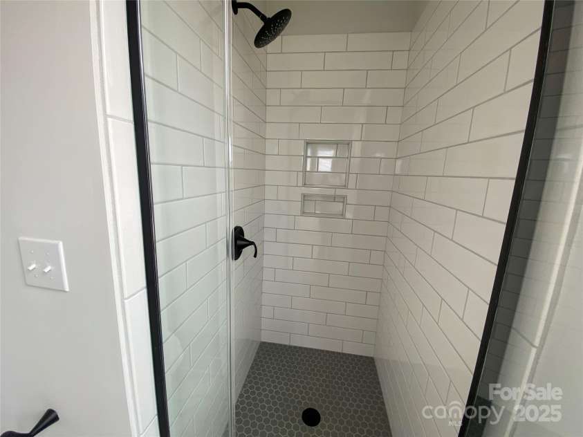 1308 Walter Taylor Way, Charlotte, NC 28206.  MLS# CAR4207800, YatesRealty ID 25470. Premier Bath