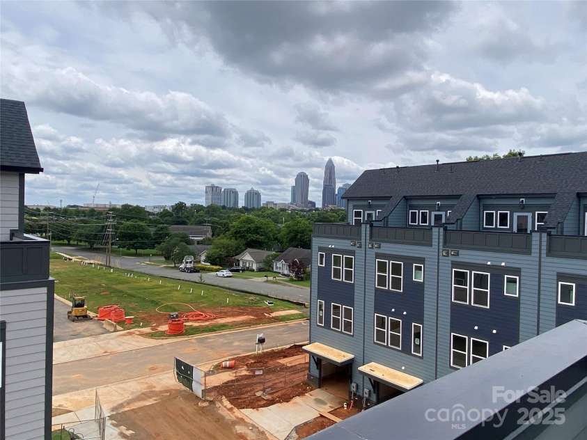 1308 Walter Taylor Way, Charlotte, NC 28206.  MLS# CAR4207800, YatesRealty ID 25470. Rooftop Terrace View