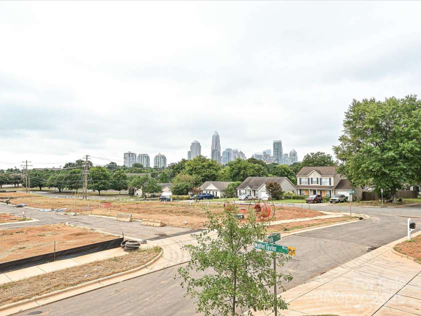 1611 Polk Street, Charlotte, NC 28206.  MLS# CAR4207832, YatesRealty ID 25471. 