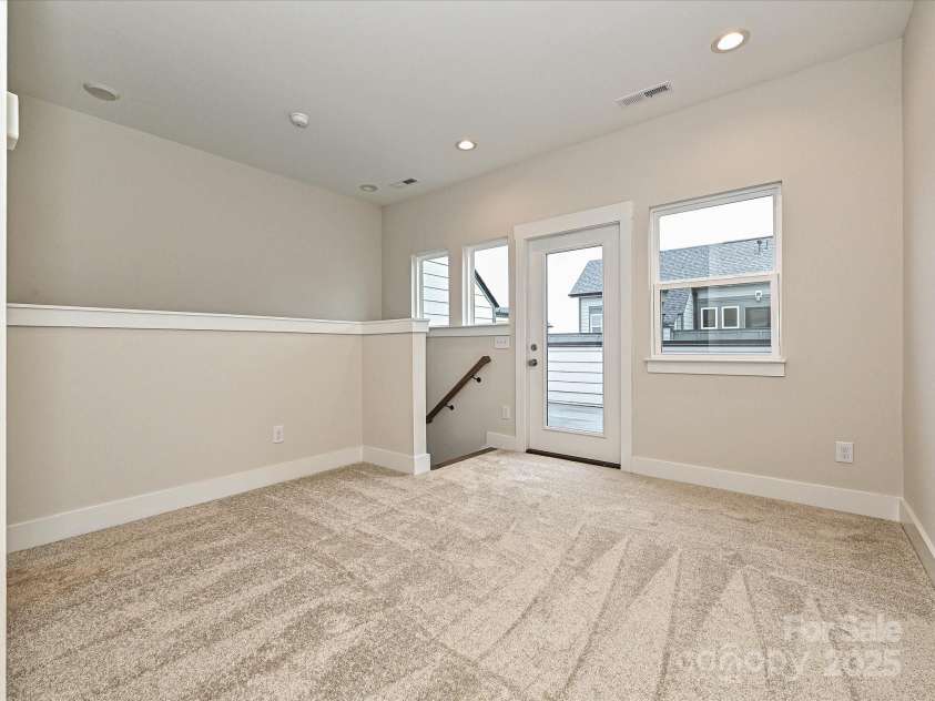 1611 Polk Street, Charlotte, NC 28206.  MLS# CAR4207832, YatesRealty ID 25471. Rec Room