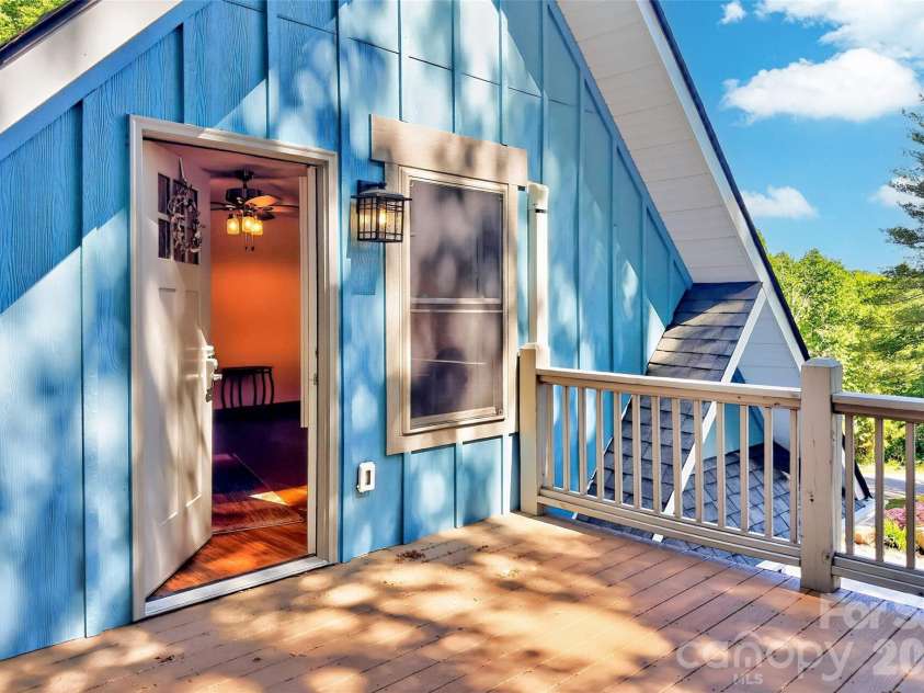 225 Henrys Glen Drive, Morganton, NC 28655.  MLS# CAR4280672, YatesRealty ID 25471. 