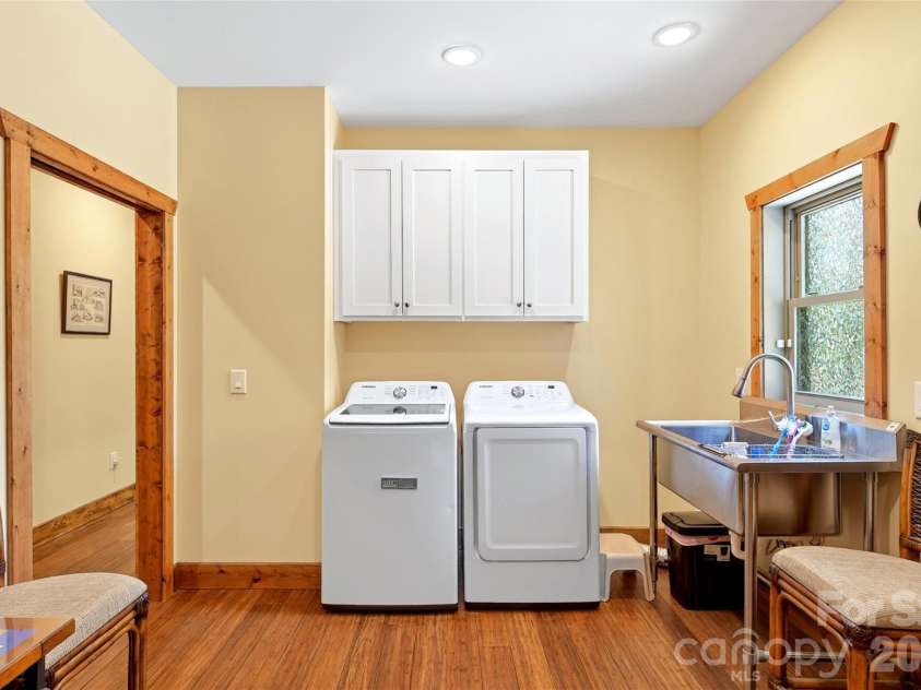225 Henrys Glen Drive, Morganton, NC 28655.  MLS# CAR4280672, YatesRealty ID 25471. 