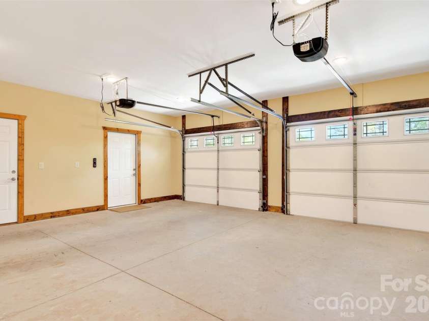225 Henrys Glen Drive, Morganton, NC 28655.  MLS# CAR4280672, YatesRealty ID 25471. 