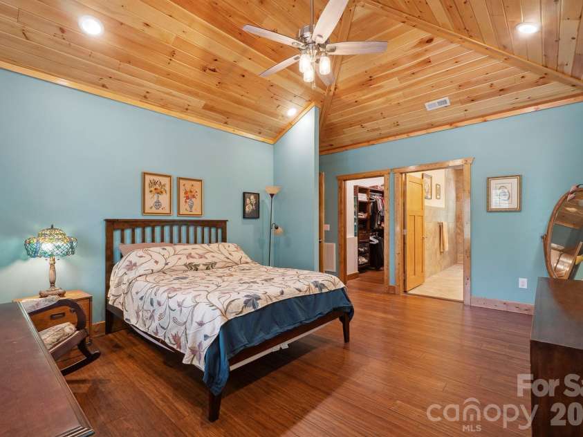 225 Henrys Glen Drive, Morganton, NC 28655.  MLS# CAR4280672, YatesRealty ID 25471. 