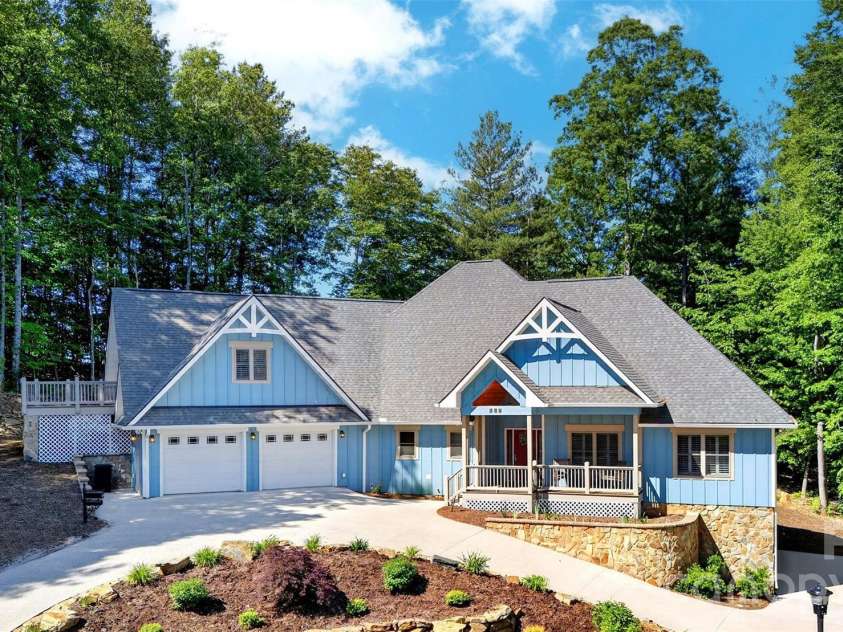 225 Henrys Glen Drive, Morganton, NC 28655.  MLS# CAR4280672, YatesRealty ID 25471. 
