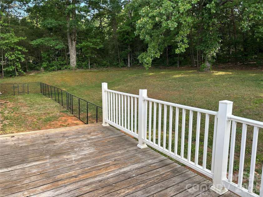 370 Walker Road, Nebo, NC 28761.  MLS# CAR4383415, YatesRealty ID 25472. 