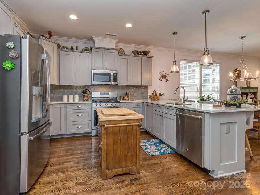 815 Digby Road, Rock Hill, SC 29730.  MLS# CAR4240458, YatesRealty ID 25472. 