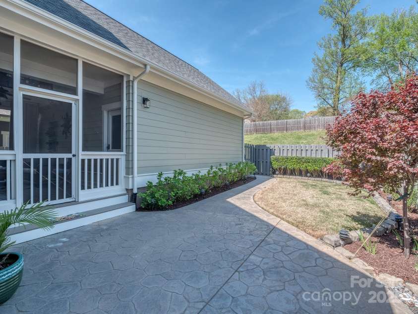 815 Digby Road, Rock Hill, SC 29730.  MLS# CAR4240458, YatesRealty ID 25472. 
