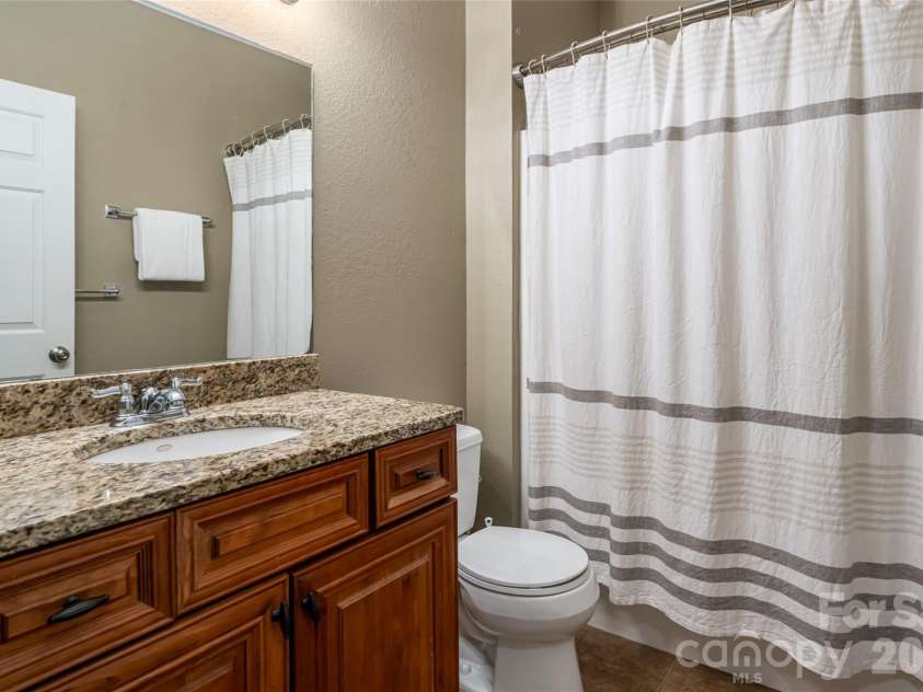 36 Snowshoe Drive, Asheville, NC 28803.  MLS# CAR4415135, YatesRealty ID 25473. 