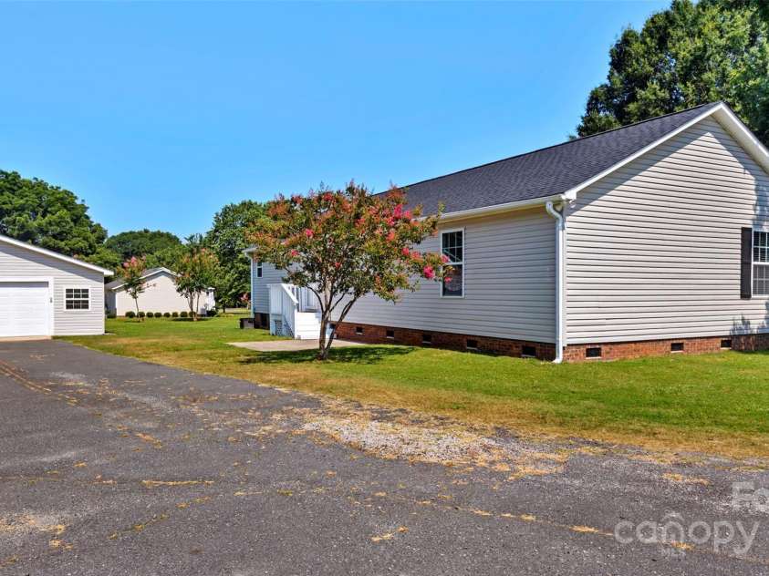 775 Bolick Road, Fort Mill, SC 29707.  MLS# CAR4243039, YatesRealty ID 25473. 
