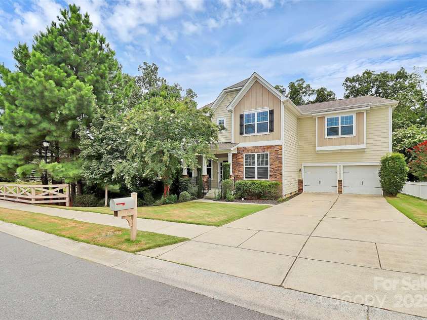 1104 Snowbird Lane, Waxhaw, NC 28173.  MLS# CAR4288166, YatesRealty ID 25474. 