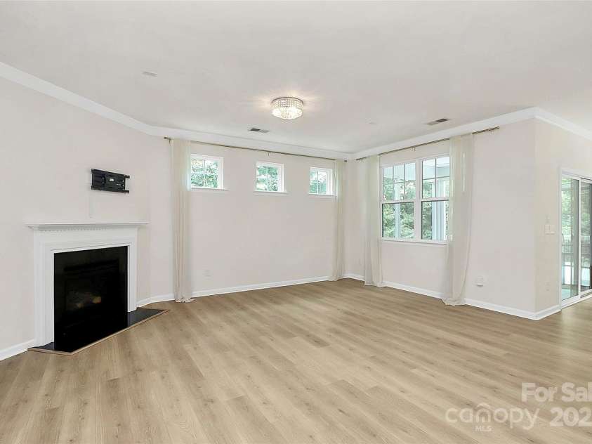 1104 Snowbird Lane, Waxhaw, NC 28173.  MLS# CAR4288166, YatesRealty ID 25474. 