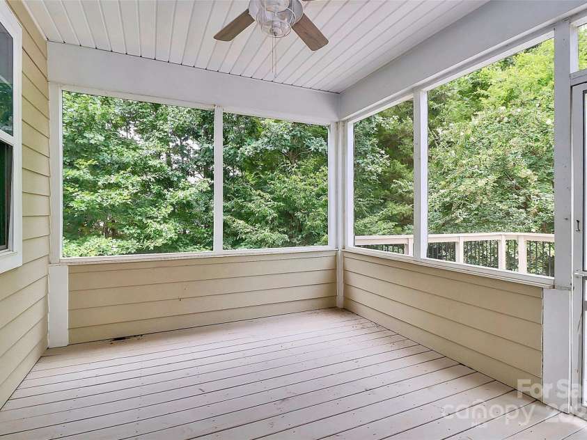 1104 Snowbird Lane, Waxhaw, NC 28173.  MLS# CAR4288166, YatesRealty ID 25474. Screen Room