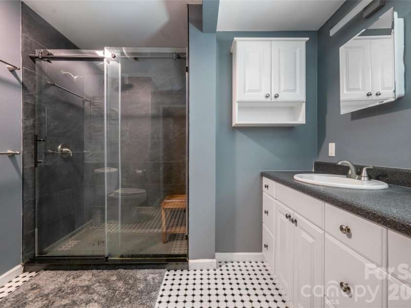 26 Utopia Road, Asheville, NC 28805.  MLS# CAR4382071, YatesRealty ID 25474. 
