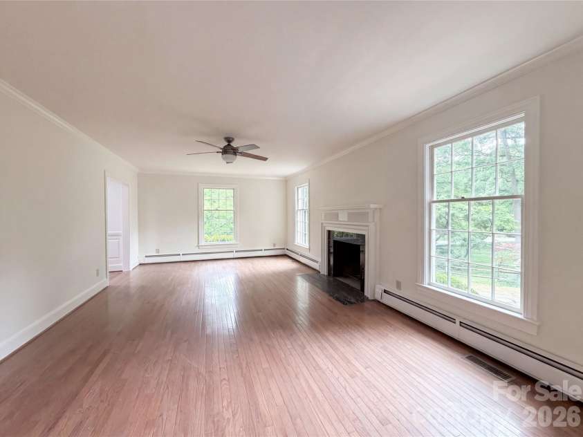318 Valley Stream Road, Statesville, NC 28677.  MLS# CAR4381087, YatesRealty ID 25475. 