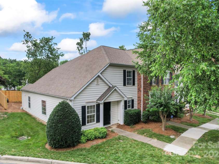 945 Heritage Parkway, Fort Mill, SC 29715.  MLS# CAR4265044, YatesRealty ID 25475. 