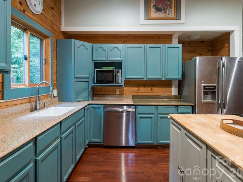 4035 Bald Creek Road, Clyde, NC 28721.  MLS# CAR4376905, YatesRealty ID 25476. 