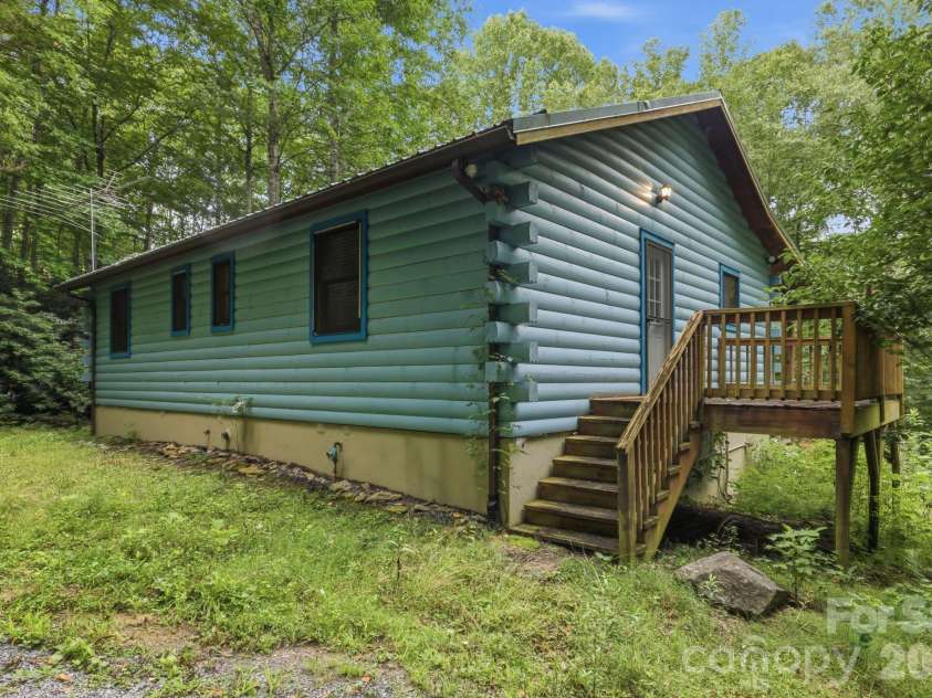 4035 Bald Creek Road, Clyde, NC 28721.  MLS# CAR4412288, YatesRealty ID 25476. 
