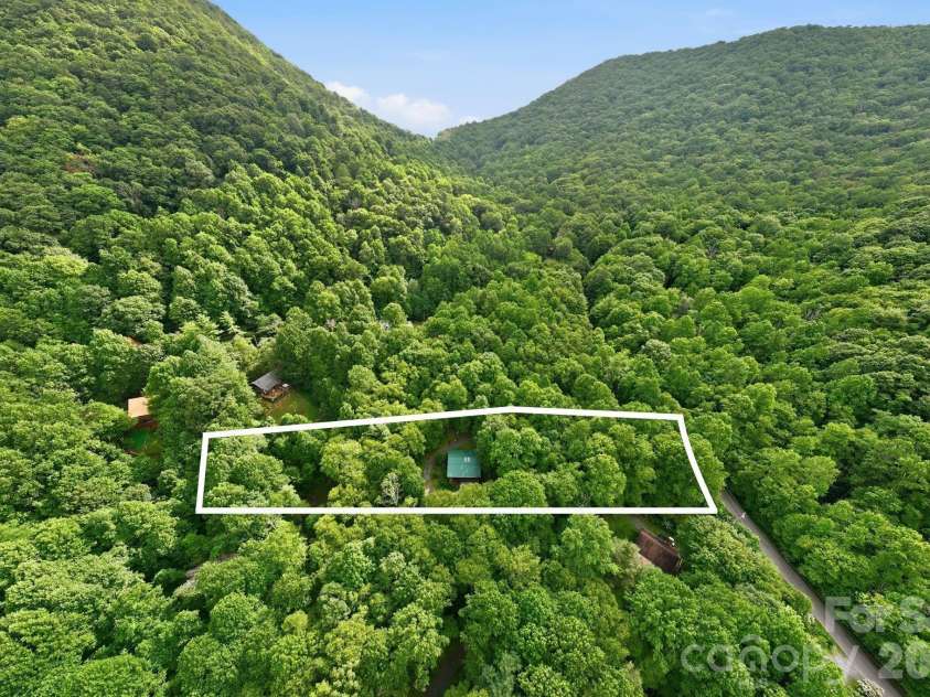 4035 Bald Creek Road, Clyde, NC 28721.  MLS# CAR4412288, YatesRealty ID 25476. 