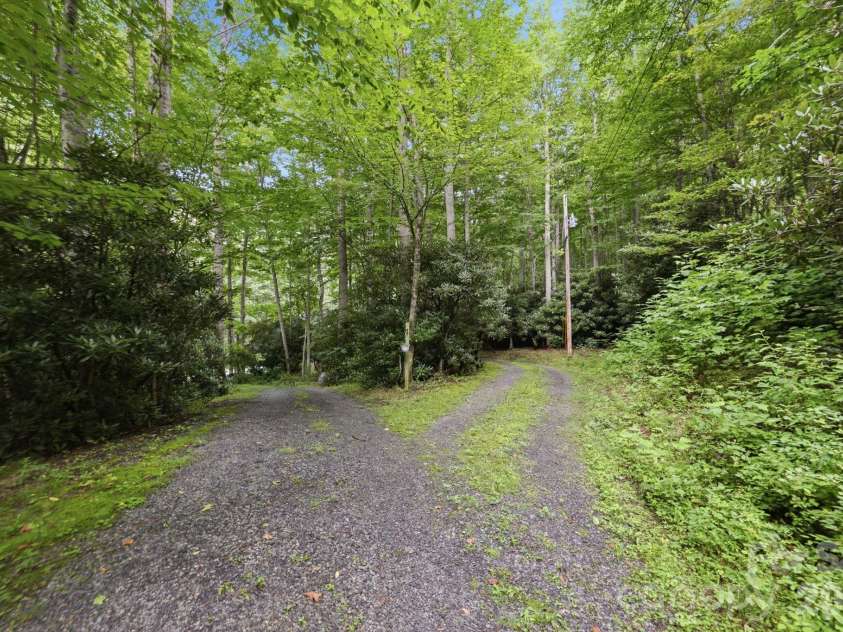 4035 Bald Creek Road, Clyde, NC 28721.  MLS# CAR4412288, YatesRealty ID 25476. 
