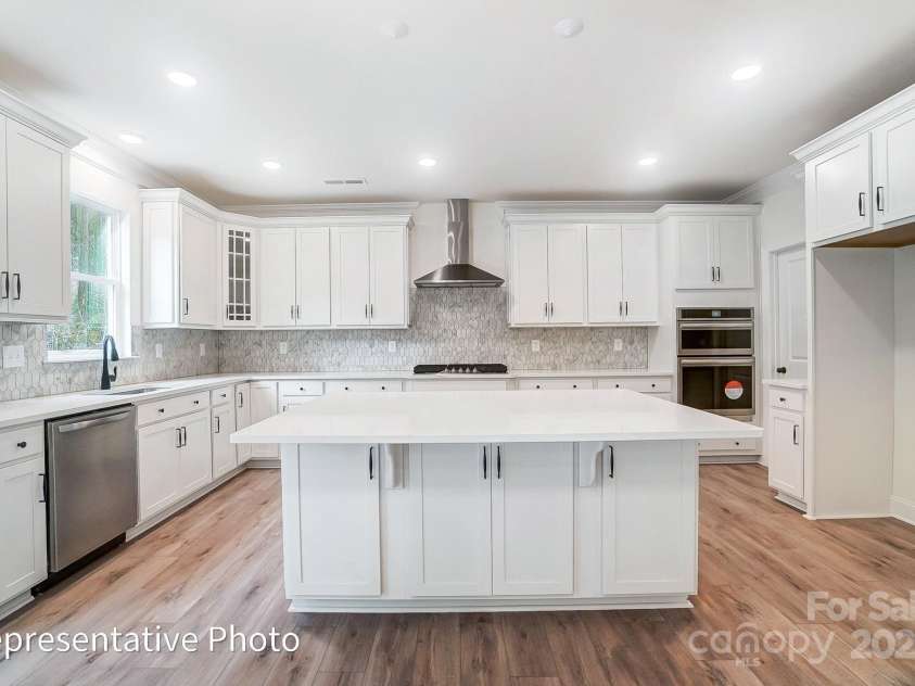 2028 Cedar Falls Drive, Waxhaw, NC 28173.  MLS# CAR4250903, YatesRealty ID 25477. 