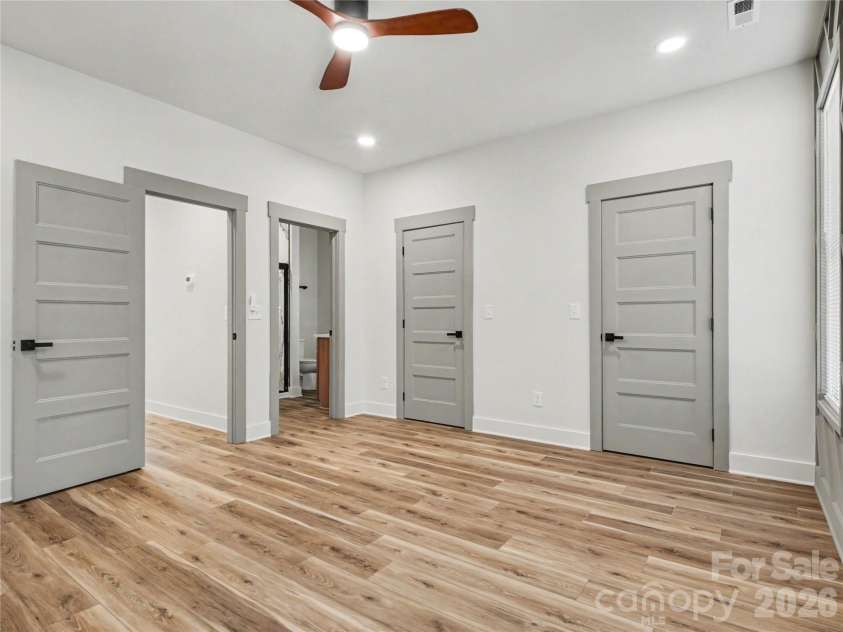 587 Central Drive, Concord, NC 28027.  MLS# CAR4381672, YatesRealty ID 25477. 