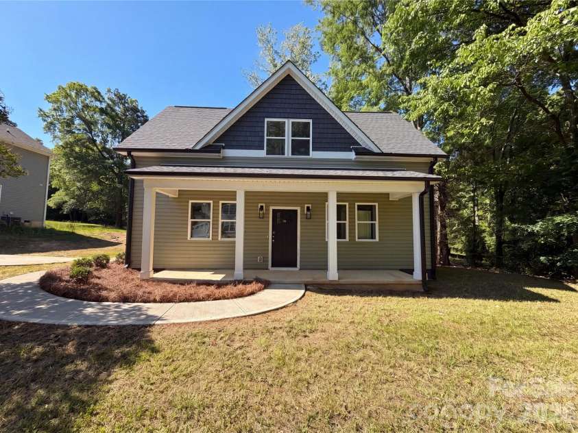 1402 Martin Luther King Avenue, Kannapolis, NC 28083.  MLS# CAR4381600, YatesRealty ID 25478. 