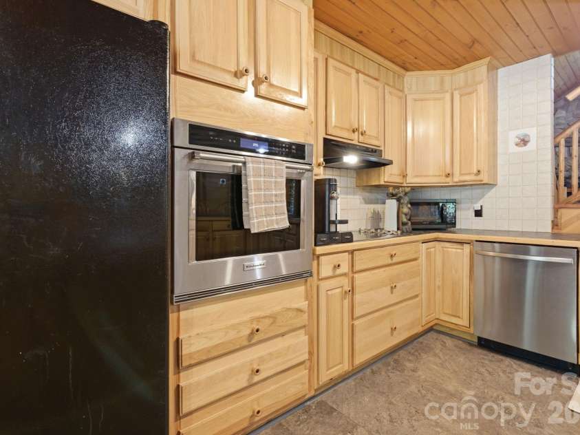 152 Rivercliff Drive, Stony Point, NC 28678.  MLS# CAR4385217, YatesRealty ID 25479. Appliances