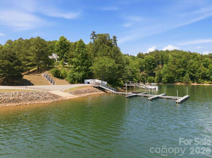 152 Rivercliff Drive, Stony Point, NC 28678.  MLS# CAR4385217, YatesRealty ID 25479. Boat Docks