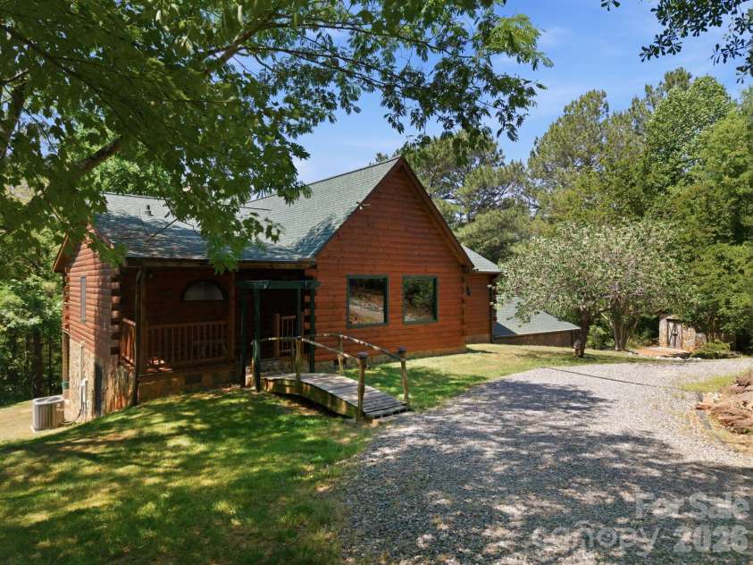 152 Rivercliff Drive, Stony Point, NC 28678.  MLS# CAR4385217, YatesRealty ID 25479. Daytime Front Exterior