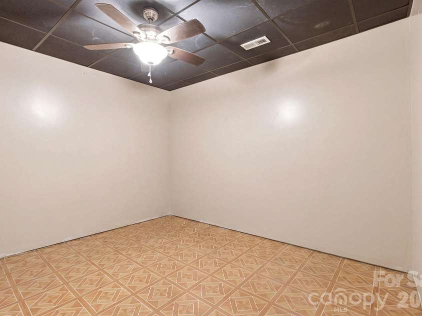 152 Rivercliff Drive, Stony Point, NC 28678.  MLS# CAR4385217, YatesRealty ID 25479. Den/Storage