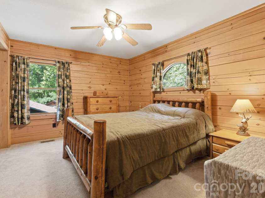 152 Rivercliff Drive, Stony Point, NC 28678.  MLS# CAR4385217, YatesRealty ID 25479. Secondary Bedroom #2