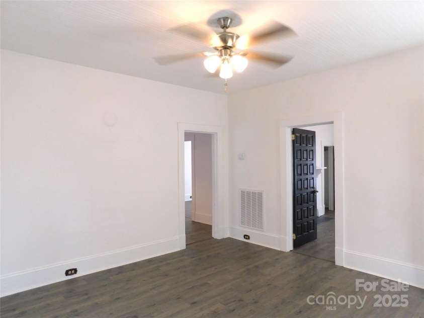 39 Railroad Street, Lincolnton, NC 28092.  MLS# CAR4234127, YatesRealty ID 2548. 
