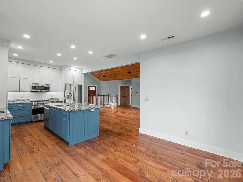472 Cardinal Road, Brevard, NC 28712.  MLS# CAR4339828, YatesRealty ID 2548. Dining Area and Kitchen