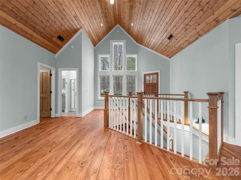 472 Cardinal Road, Brevard, NC 28712.  MLS# CAR4339828, YatesRealty ID 2548. Entry