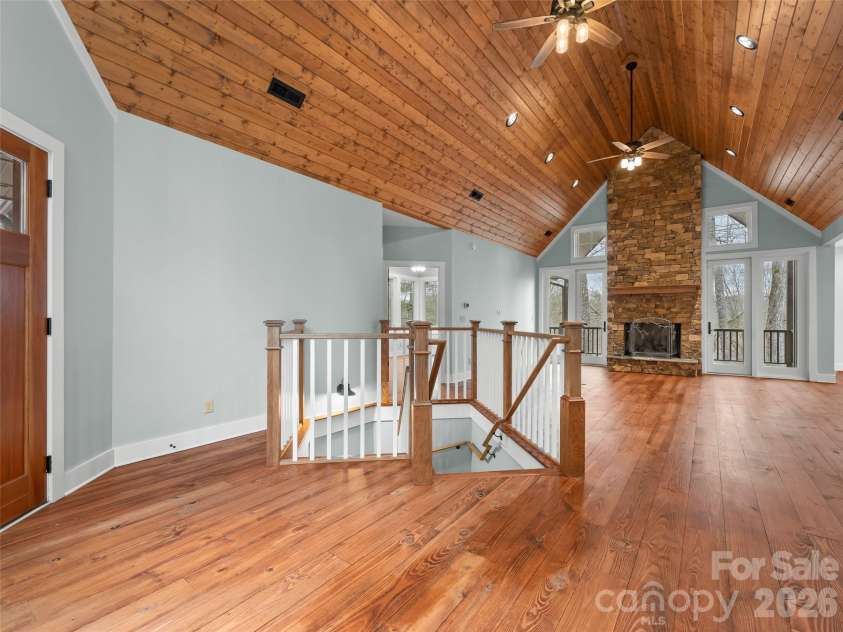 472 Cardinal Road, Brevard, NC 28712.  MLS# CAR4339828, YatesRealty ID 2548. Entry and Living Room