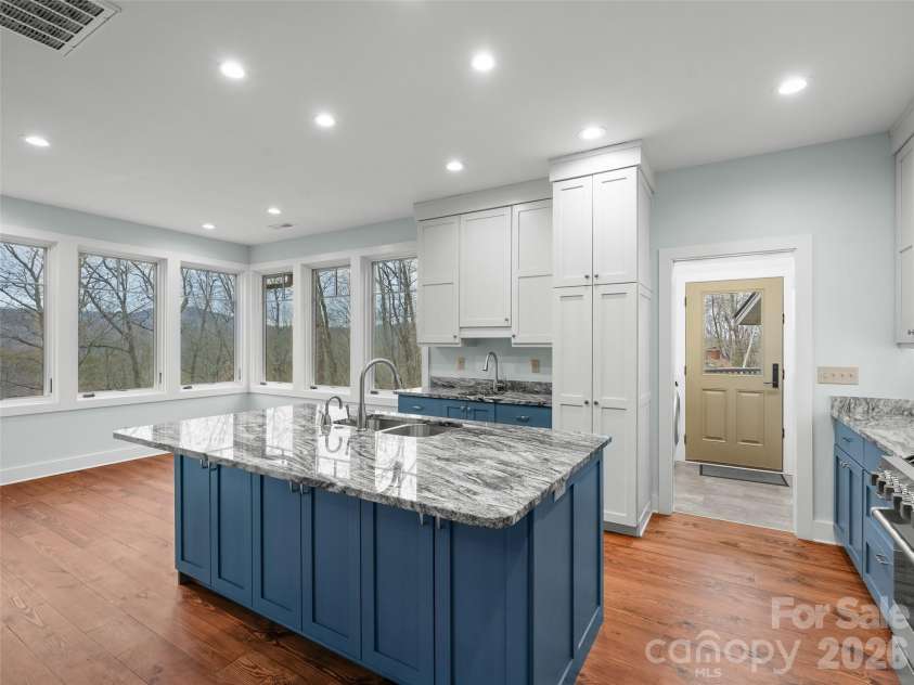 472 Cardinal Road, Brevard, NC 28712.  MLS# CAR4339828, YatesRealty ID 2548. Kitchen and Laundry / Mud Room