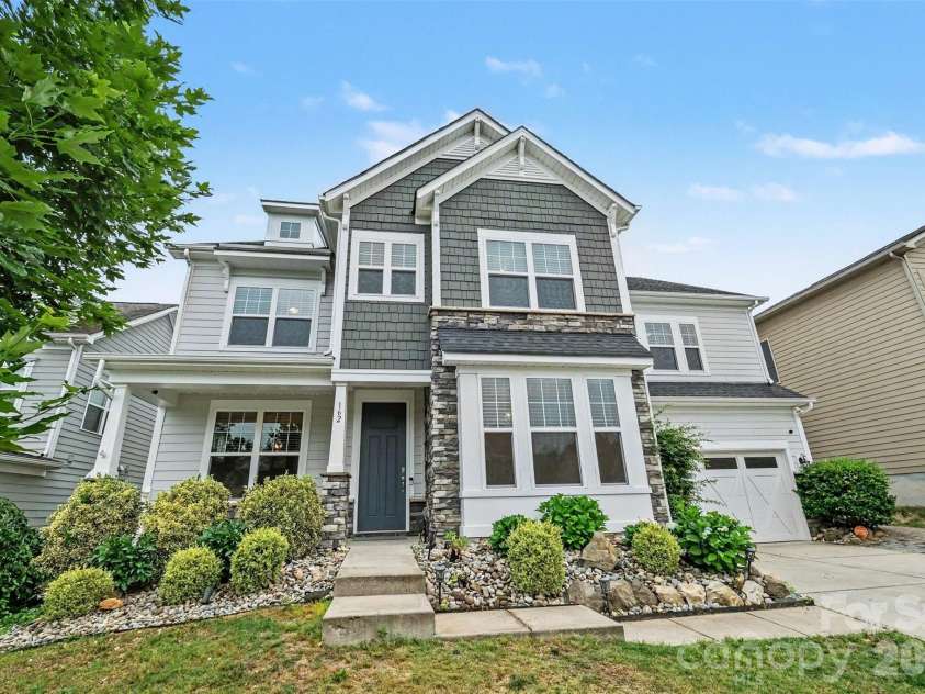 162 Stibbs Cross Road, Mooresville, NC 28115.  MLS# CAR4385222, YatesRealty ID 25480. 