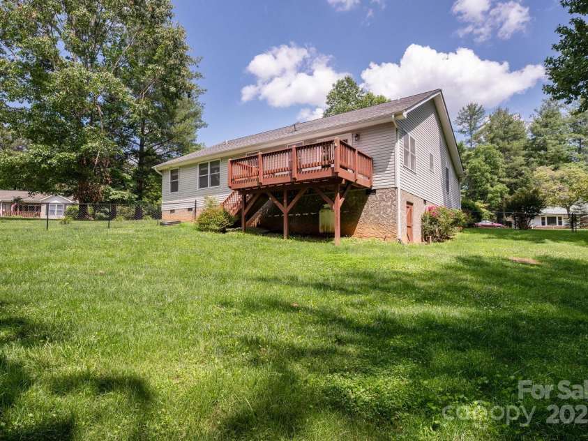 29 Honey Hollow Lane, Fairview, NC 28730.  MLS# CAR4270487, YatesRealty ID 25480. Fully fenced yard perfect for pets or kids