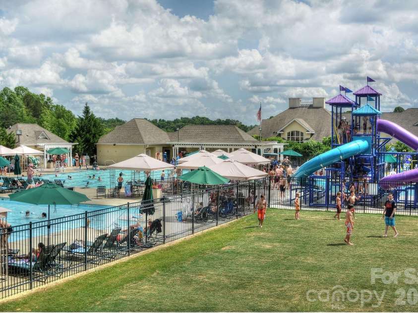 12230 Farnborough Road, Huntersville, NC 28078.  MLS# CAR4385469, YatesRealty ID 25481. 
